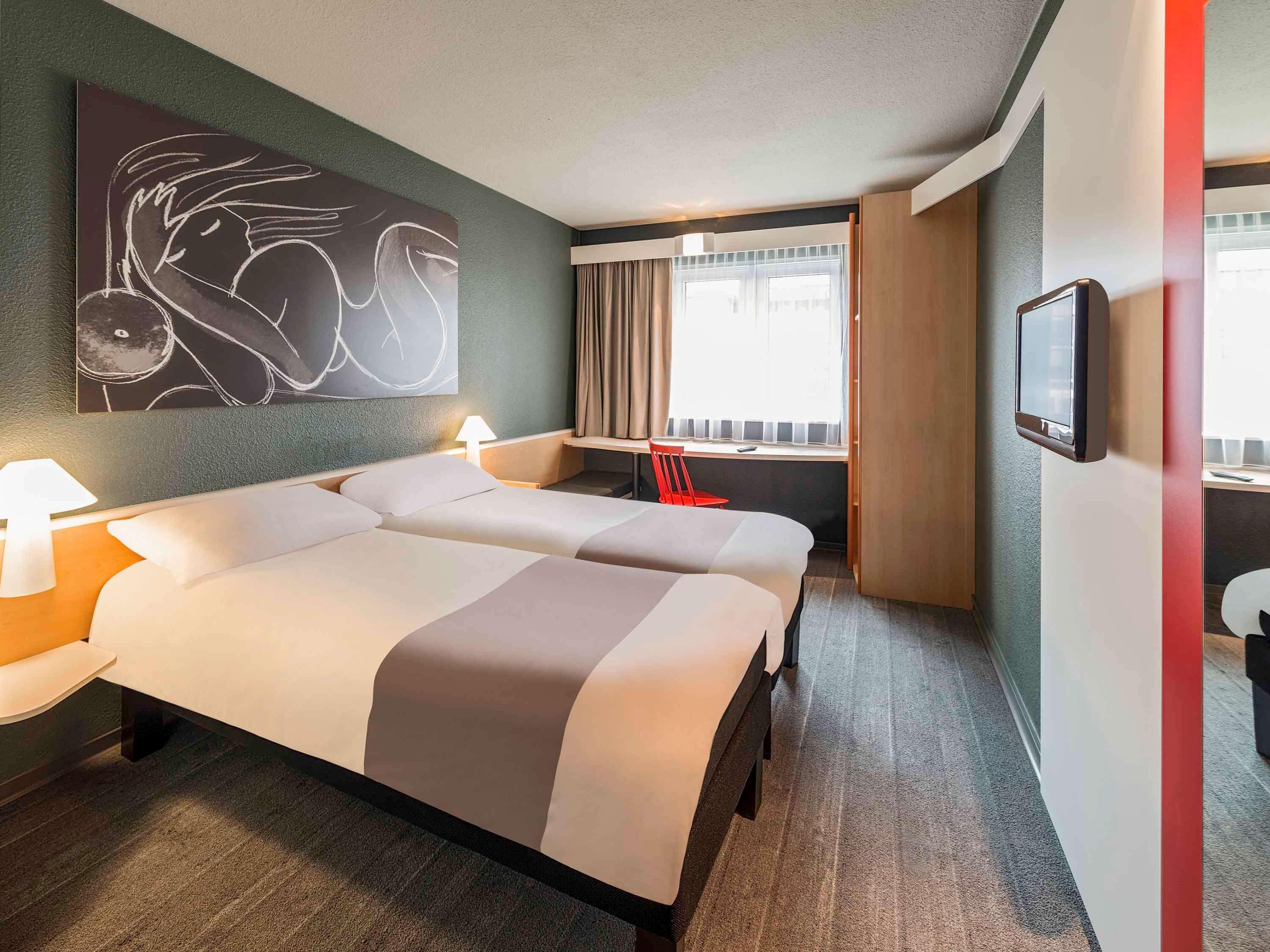 Ibis Muenchen Parkstadt Schwabing Exterior photo
