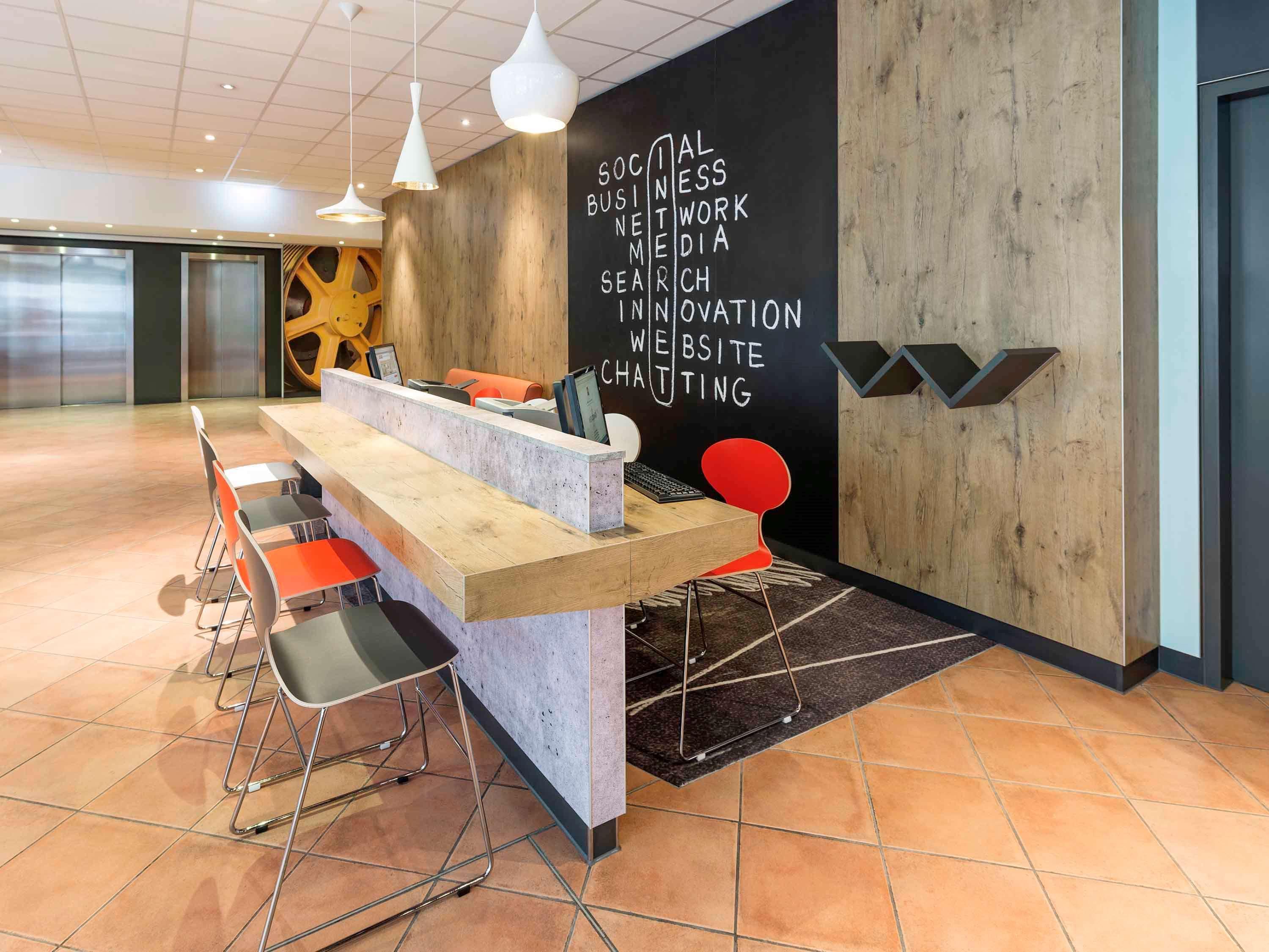 Ibis Muenchen Parkstadt Schwabing Exterior photo