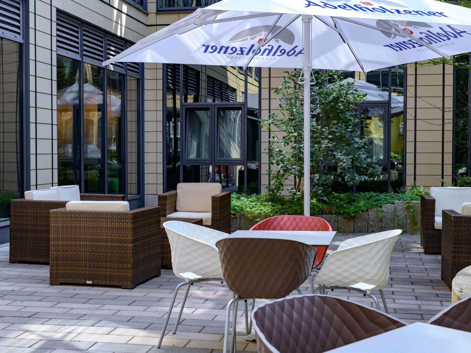Ibis Muenchen Parkstadt Schwabing Exterior photo
