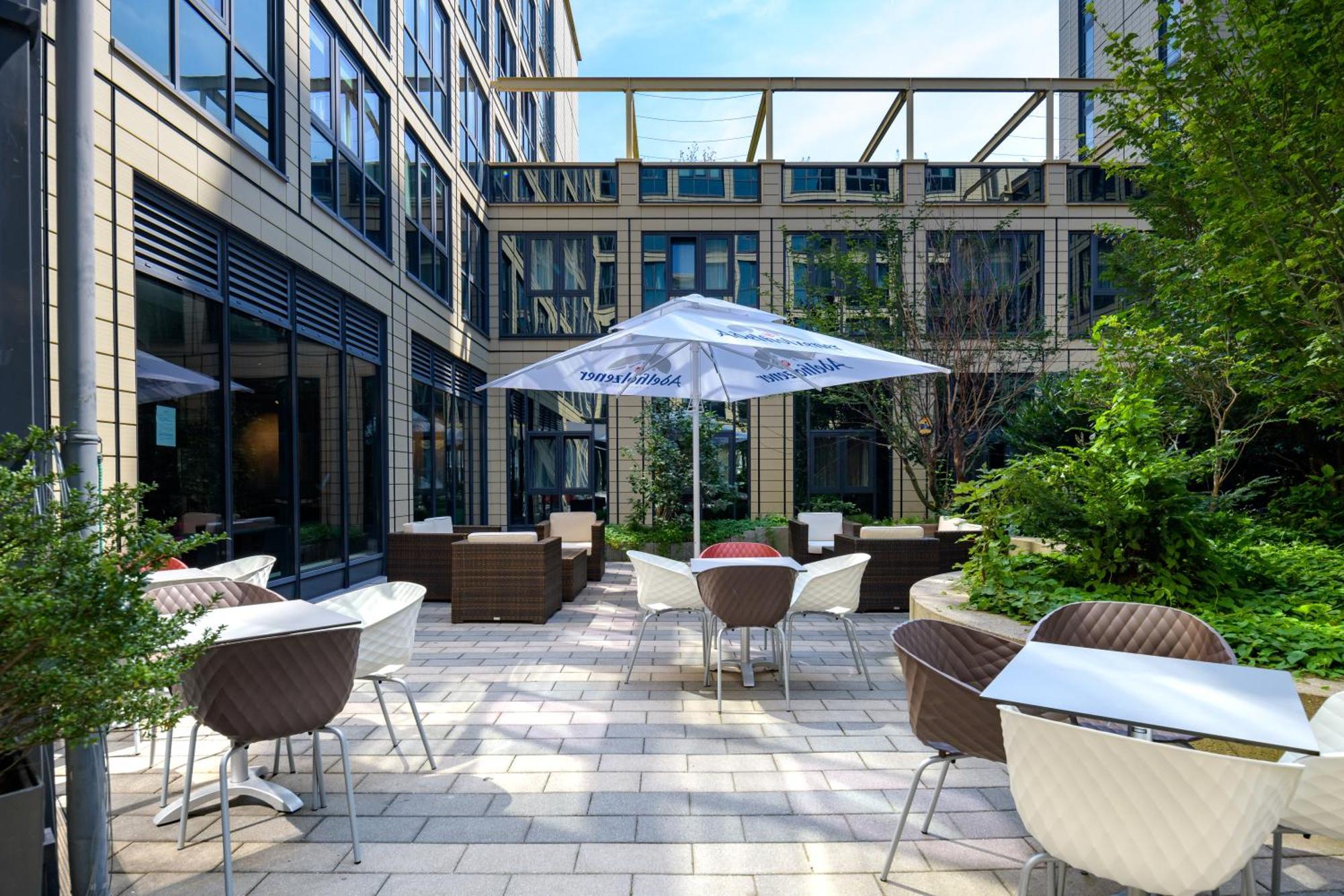 Ibis Muenchen Parkstadt Schwabing Exterior photo