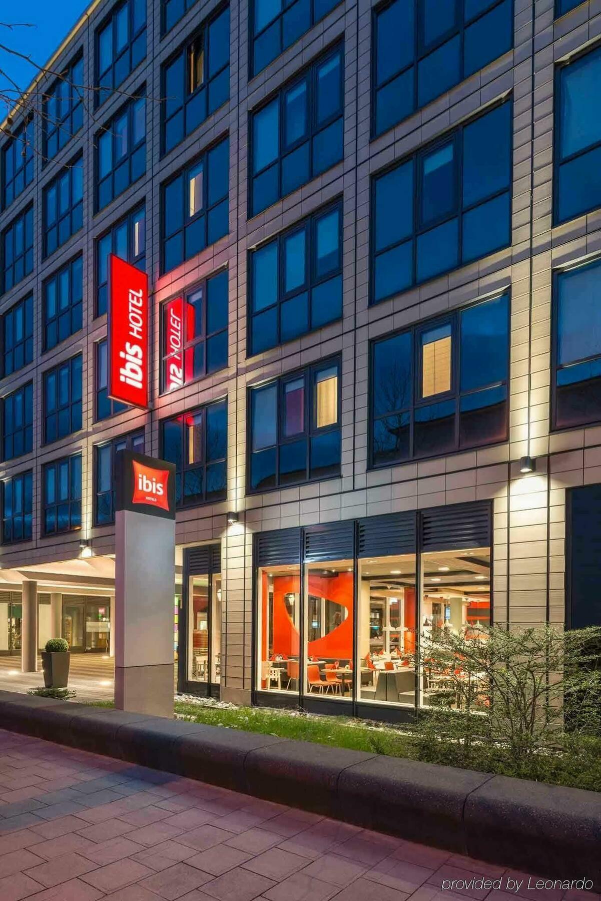 Ibis Muenchen Parkstadt Schwabing Exterior photo